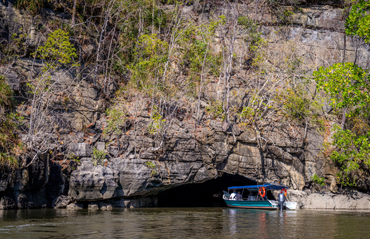 crocodile cave